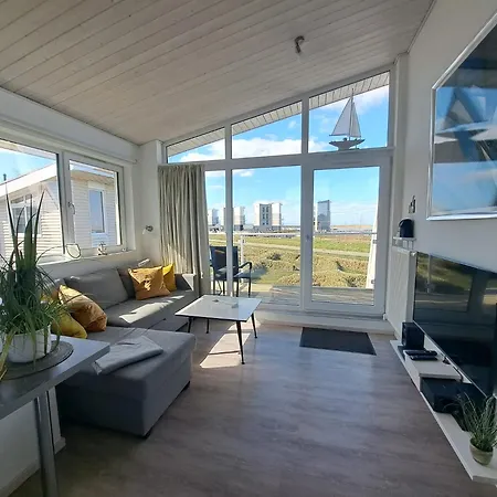 Meerzeit Marina Ferienhaus *